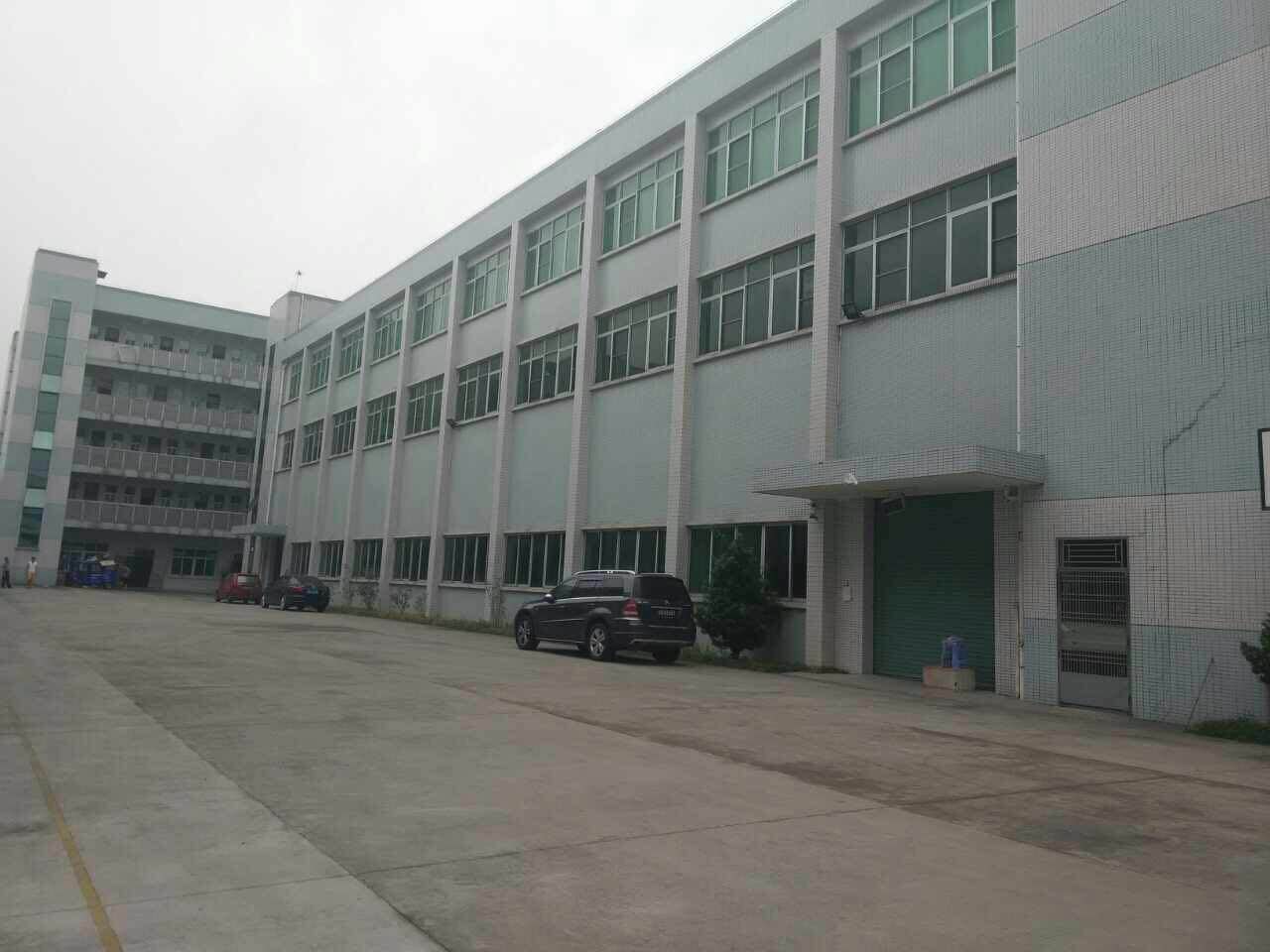 东莞横沥工业区独院厂房4000平方出租，超大空地
