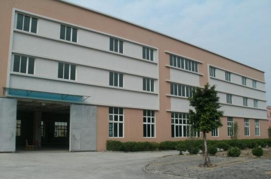 东莞常平新出原房东出租标准厂房一楼2100平方带现成航车