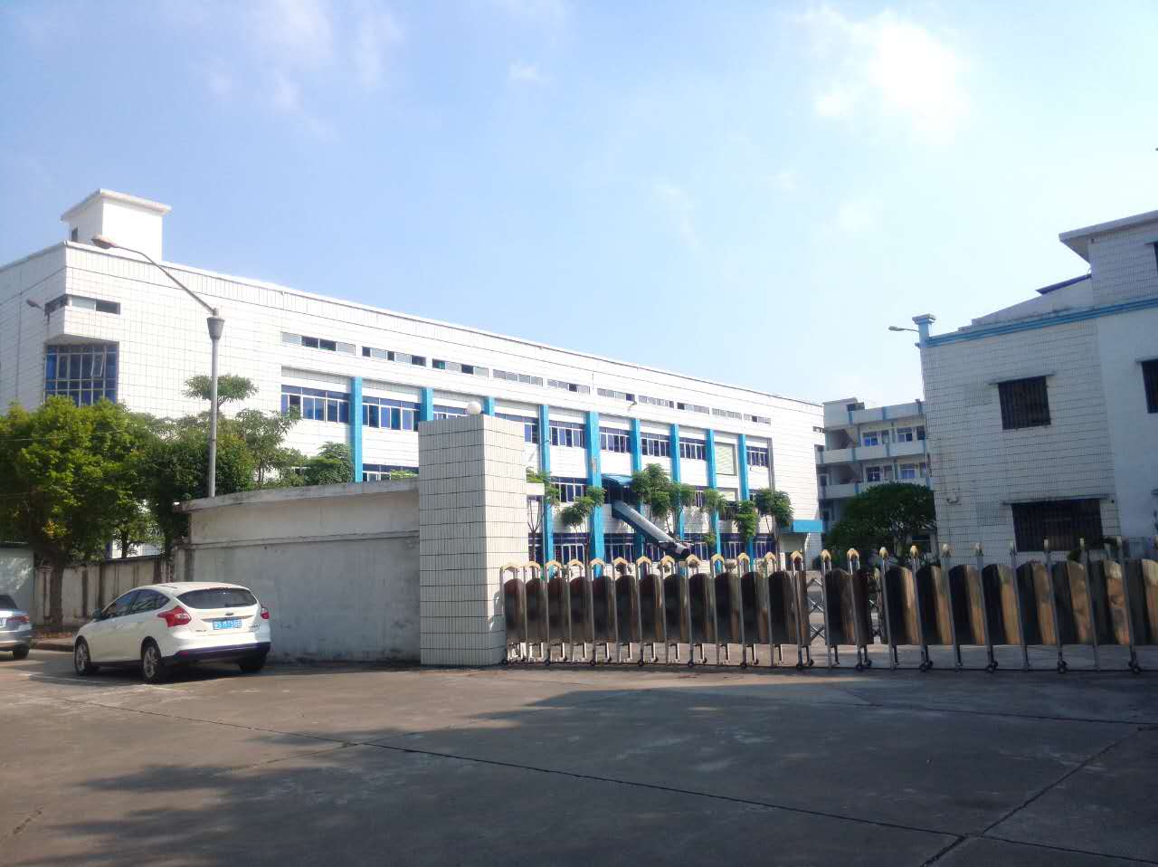 东莞桥头新出独院电梯厂房分租二/三楼带无尘车间3000平方出租